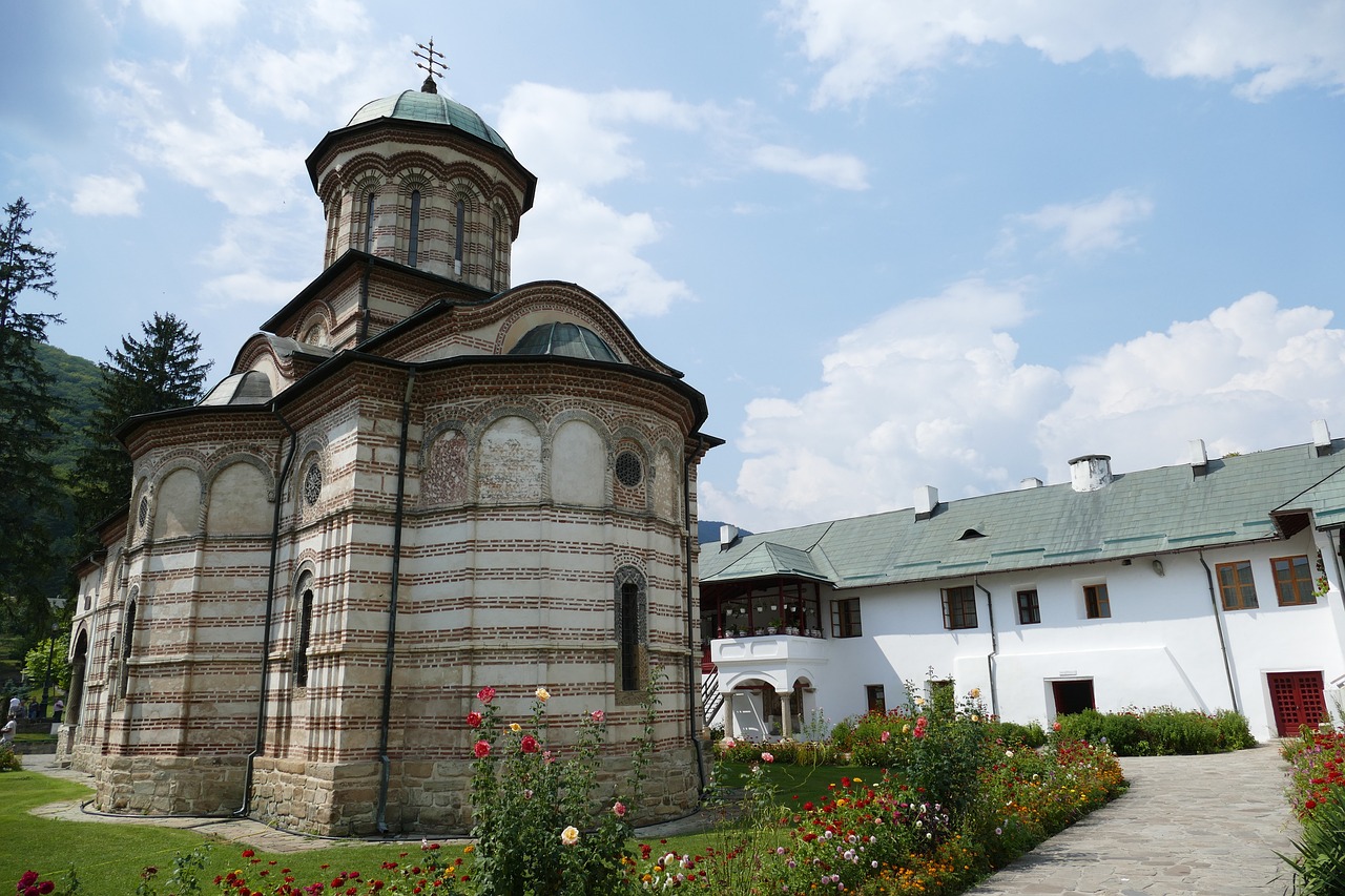 10 obiective turistice in Calimanesti