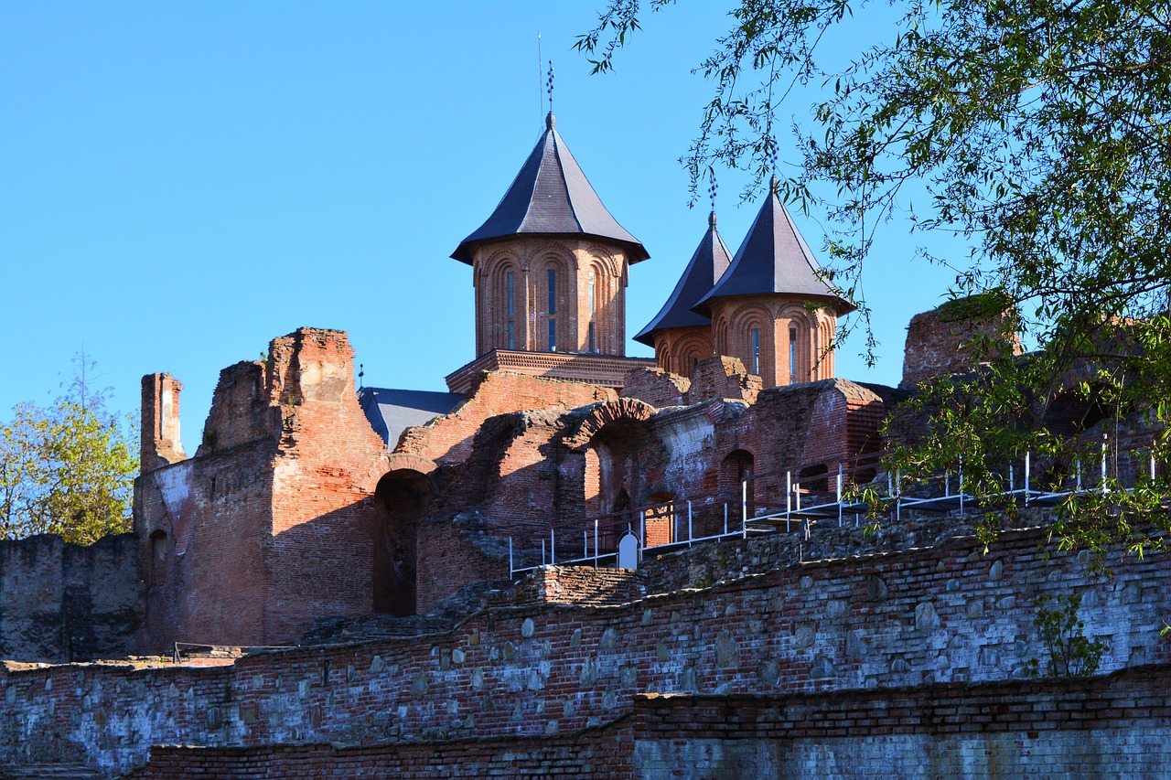 10 obiective turistice din Dambovita