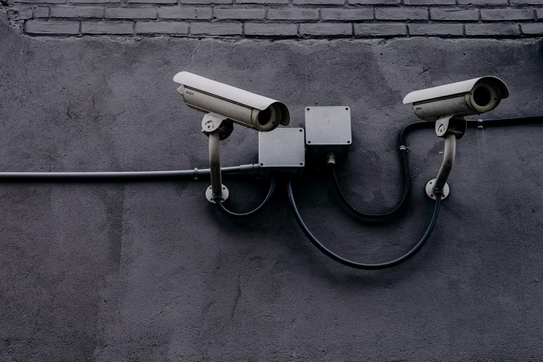 Reportofon spion pentru siguranță personală: când poate fi util și ce limite are?